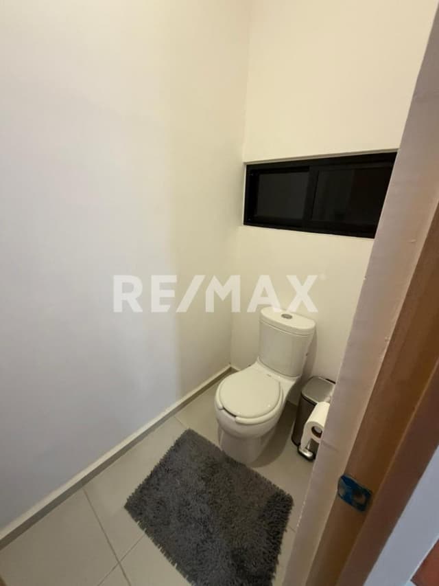 Town house en renta amueblado de 3 rec. y piscina en Arte y Vida Temozon