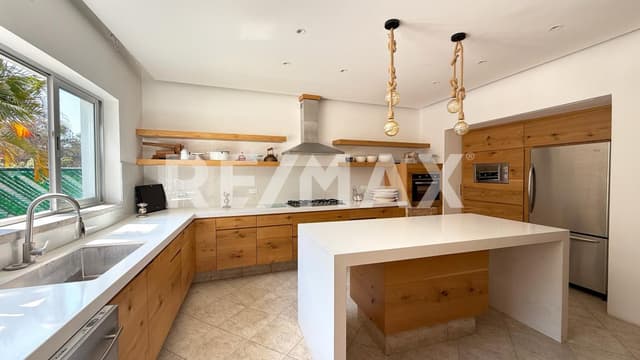 Renta de casa de un nivel en el fraccionamiento Tabachines, Cuernavaca, Morelos...Clave 6143