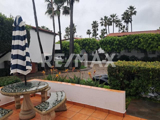 Villa de 2 Recámaras Frente al Mar en Exclusivo Residencial