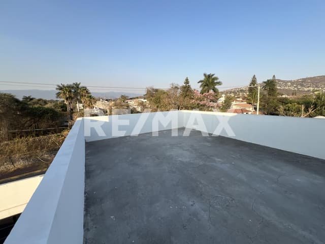 Venta de casa sola en Pedregal de Las Fuentes, Jiutepec, Morelos...Clave 6147