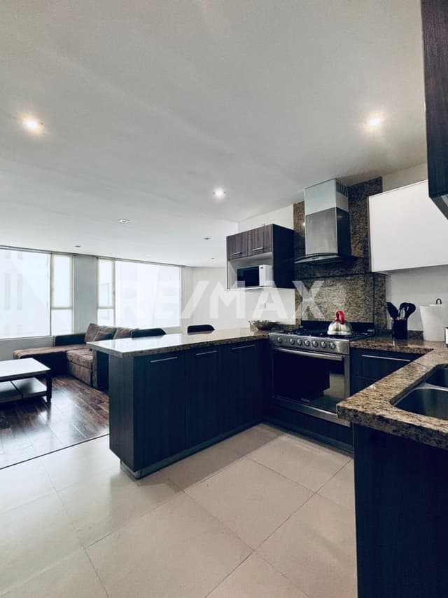 Departamento Iluminado en Renta a pasos de Avenida Revolución | 2 recámaras + bodega