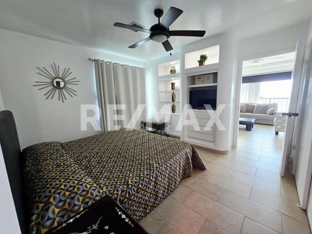 Oportunidad de Inversión: Condominio Frente al Mar con Acceso Directo a Playa