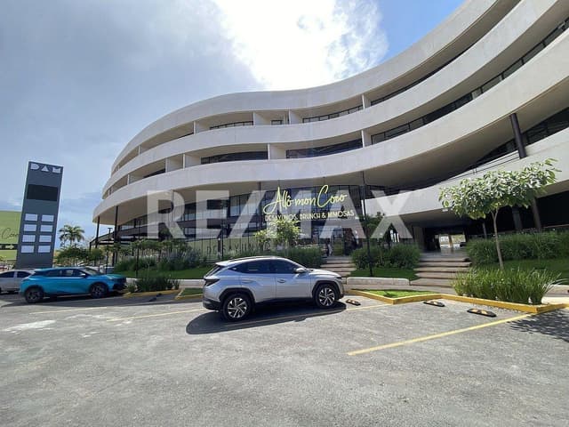 Local en 1er nivel en centro comercial