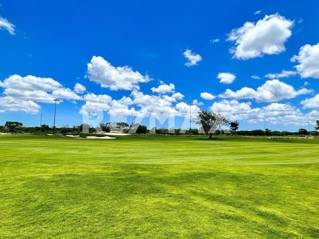 Terreno en cerca del club de golf Provincia