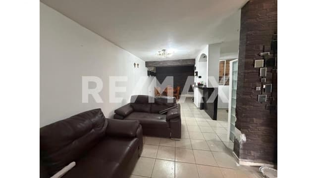 CASA VENTA. QUINTA COLONIAL APODACA