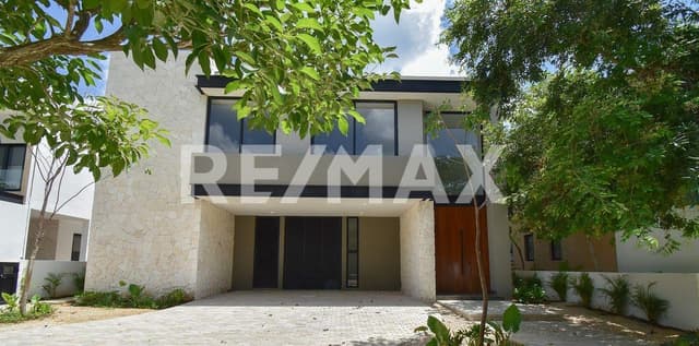 Casa en venta en Oasis del Yucatán Country Club, Merida