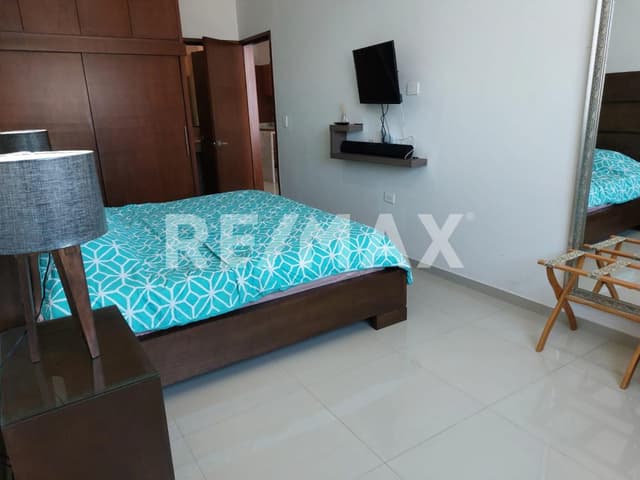 CONDO DE 2 RECAMARAS CON EXCELENTE UBICACION EN ZONA DORADA