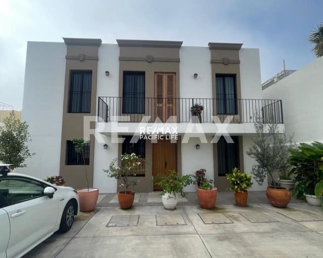 CONDOMINIO EN RENTA EN CENTRO