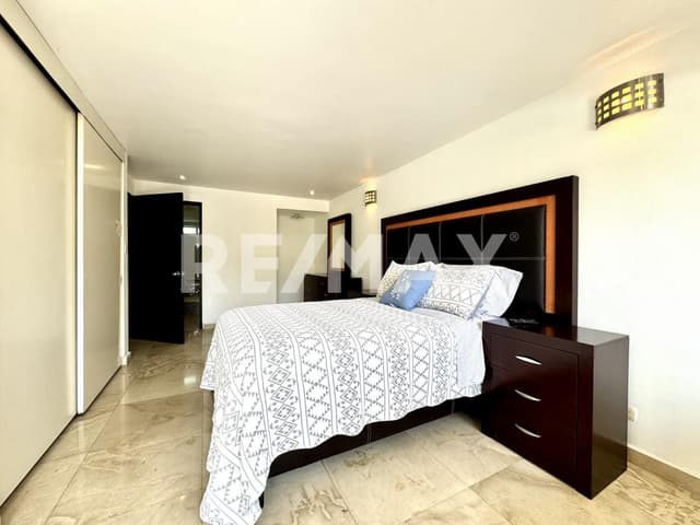 Venta de casa con alberca en la Col. Delicias, Cuernavaca, Morelos...Clave 6155
