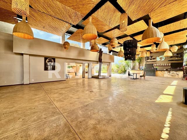 Venta inmueble ideal para restaurant, en la Col. Vista Hermosa, Cuernavaca, Morelos...Clave 6156