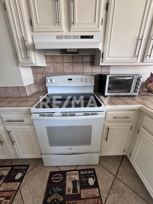 Oceanfront Condo en Venta – Totalmente Amueblado