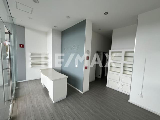 Renta Local en Prolongación Paseo de la Reforma, Lomas de Santa Fe, Álvaro Obregón, CDMX