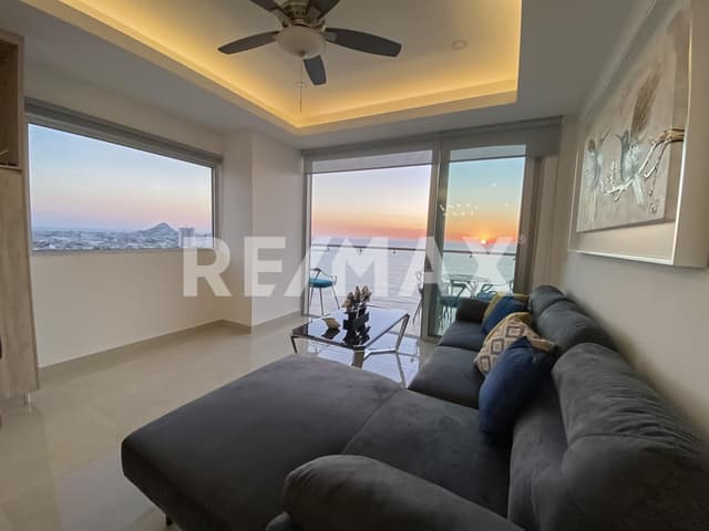 Condo en renta frente al mar en Malecón | 1 recámara, 2 baños
