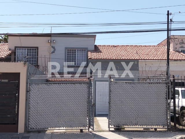 Casa en el PRESIDENTES 850 USD