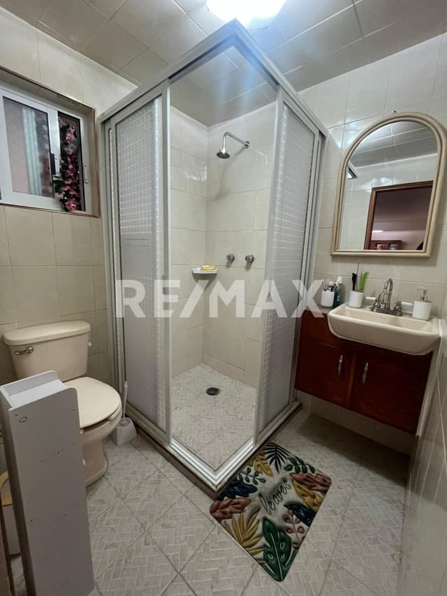 CASA EN VENTA 2 UNIDADES INDEPENDIENTES IDEAL PARA INVERSIÓN O FAMILIA GRANDE