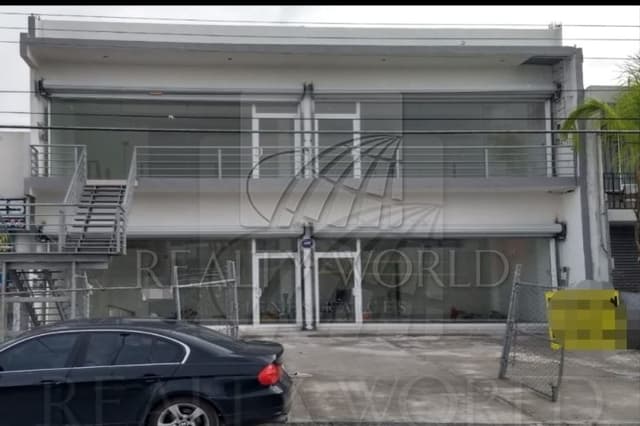 Locales en Renta en Ébanos II