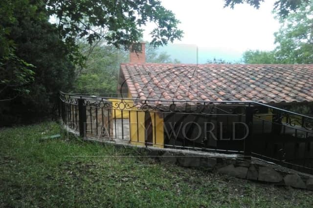 Quintas en Venta en Zirandaro