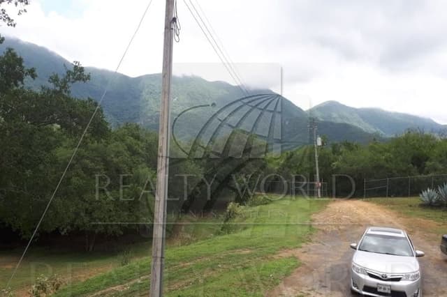 Venta de Quintas en Cadereyta Jiménez