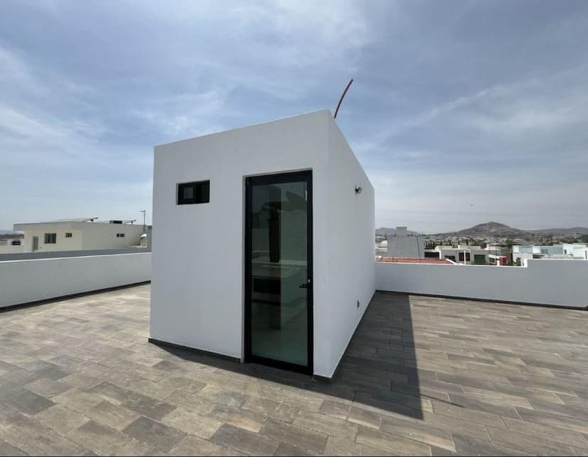Gallery main