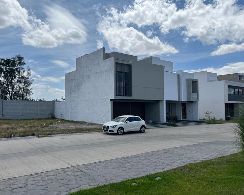 Gallery main