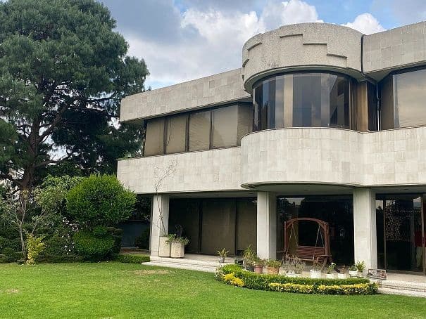 Casa Para Remodelar en Bosques de Las Lomas