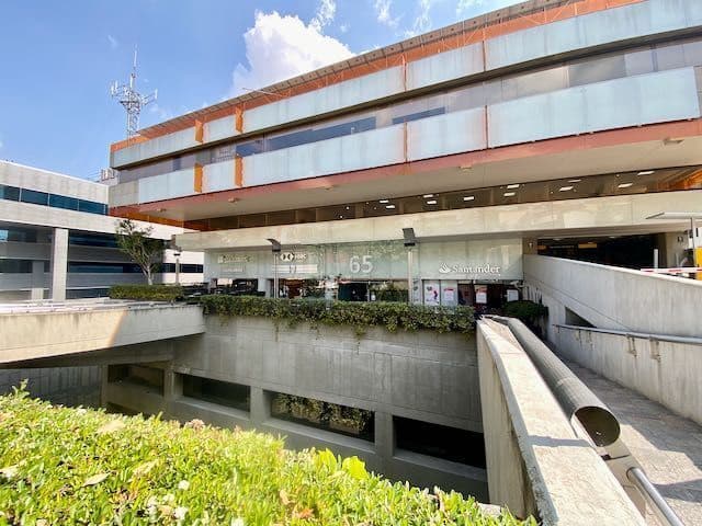 Gallery main