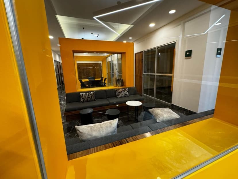Gallery main