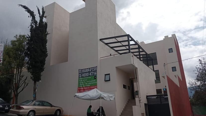 Gallery main