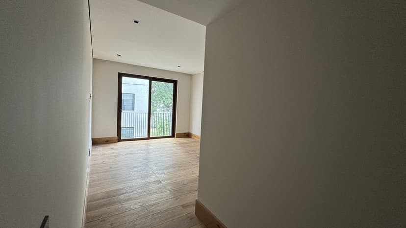 Gallery preview 3
