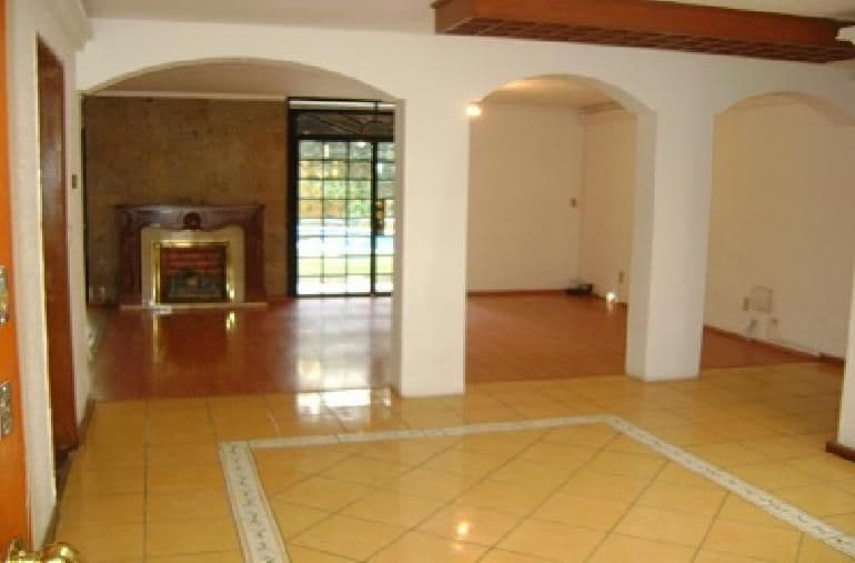 Gallery main