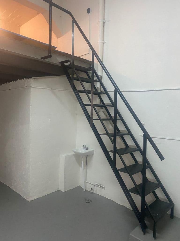 Gallery main