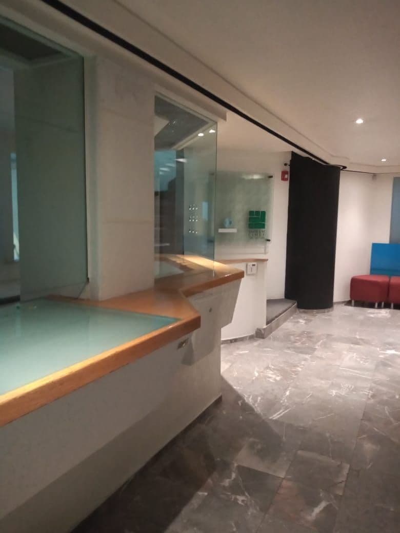 Gallery main