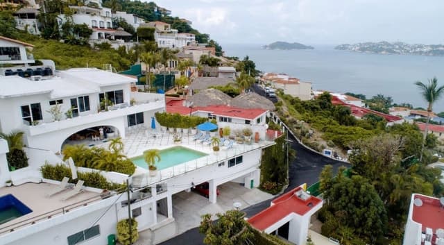 Casa en VENTA O RENTA TEMPORAL, en Marina  Las Brisas, Acapulco Guerrero