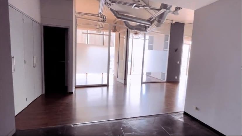 Gallery main