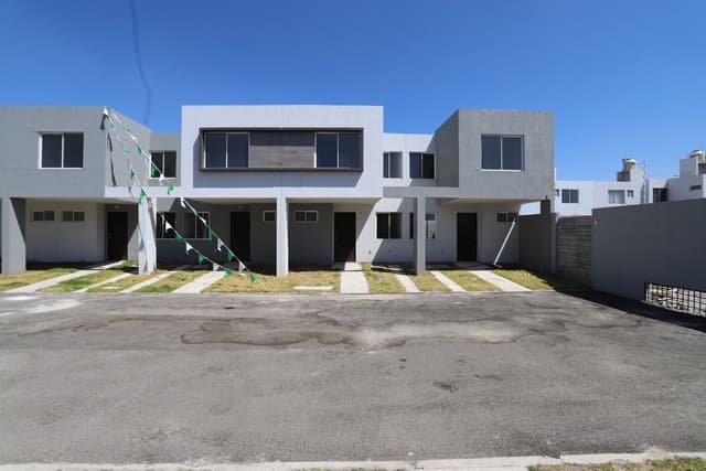 CASA EN VENTA EN REAL DEL VALLE
