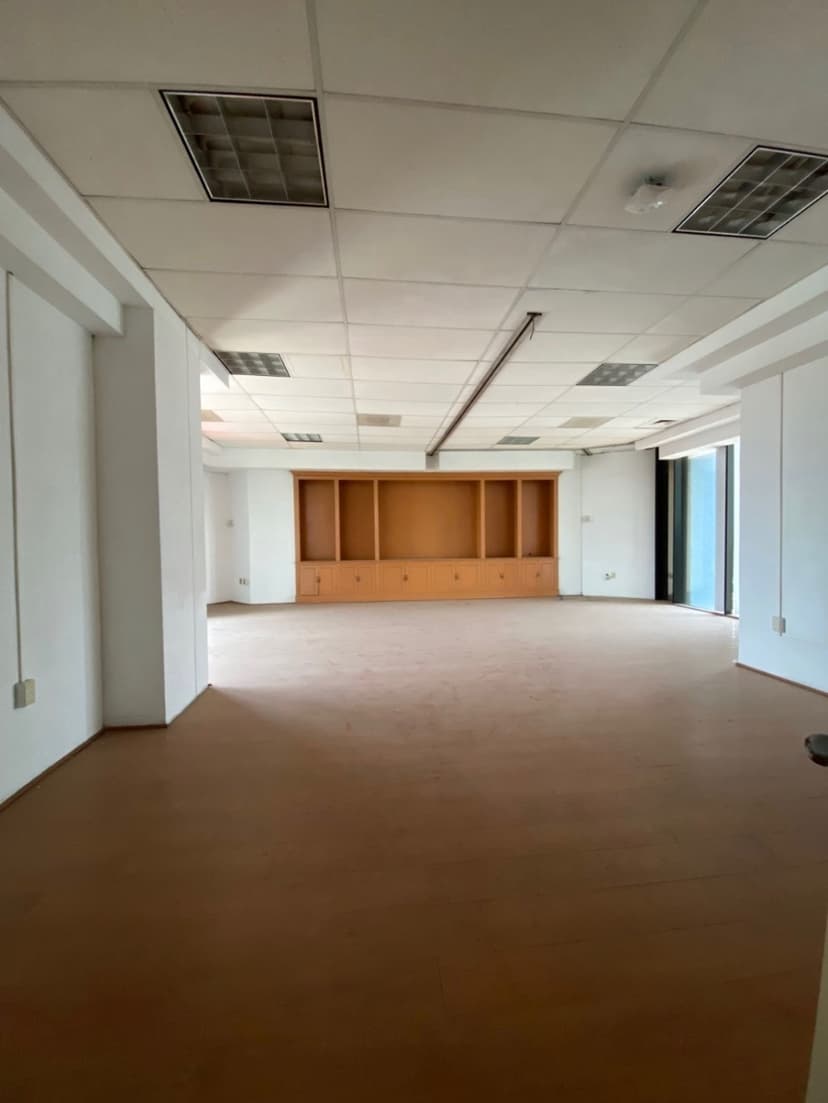 Gallery main