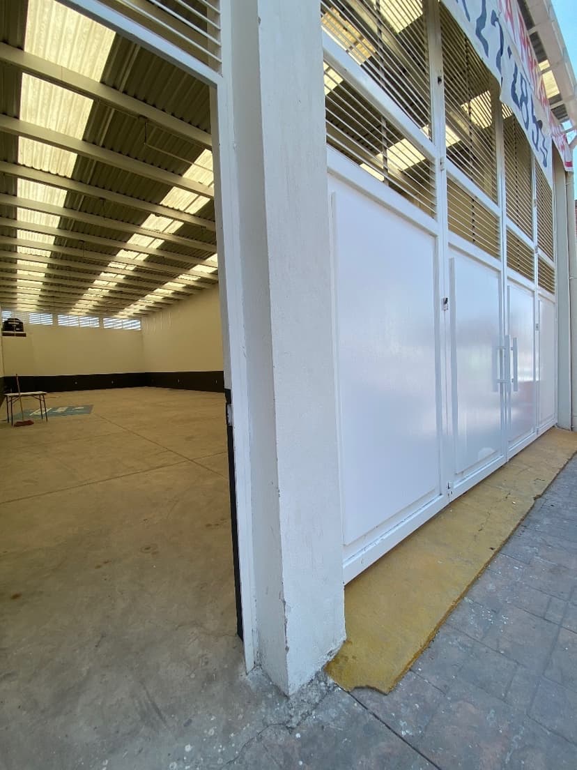 Gallery main