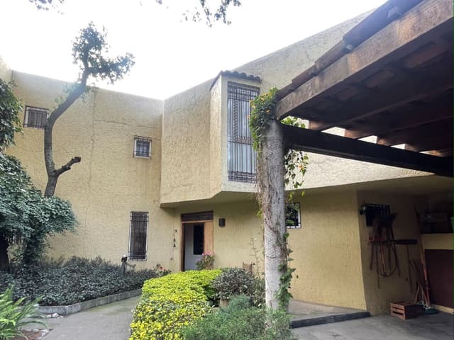 VENTA CASA EN CONDOMINIO JARDINES DEL AJUSCO PARA REMODELAR CON SEGURIDAD