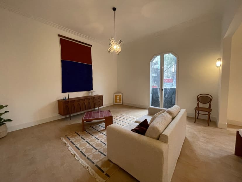 Gallery main