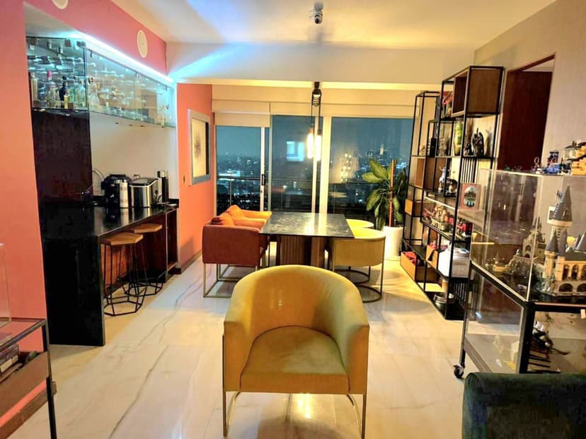 Gallery main