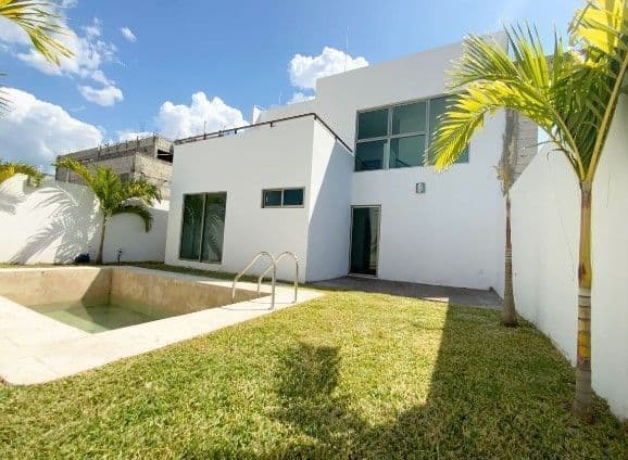 Casa en venta en privada residencial, Conkal, Yucatán con alberca