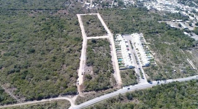 Terrenos en venta en Dzitya,  Totalmente Urbanizados.