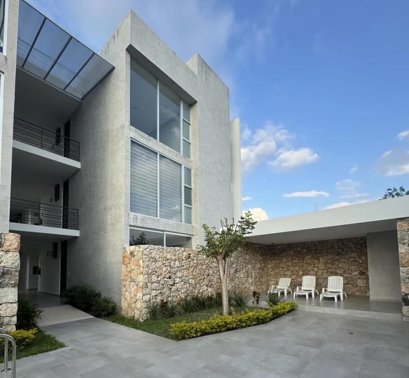 Gallery main