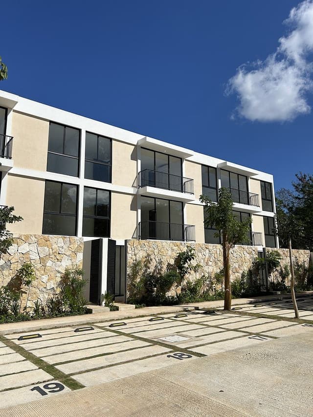 Departamento en Venta en Temozón Norte, en privada con amenidades