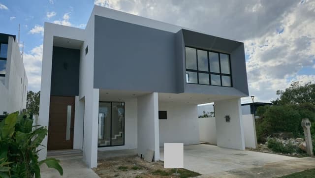 Residencia premium ubicado en privada con  casa club ! Conkal Yucatán!