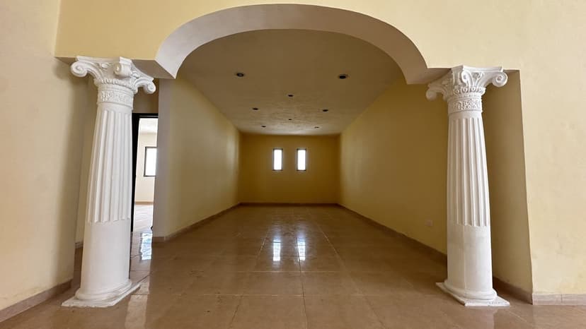 Gallery main