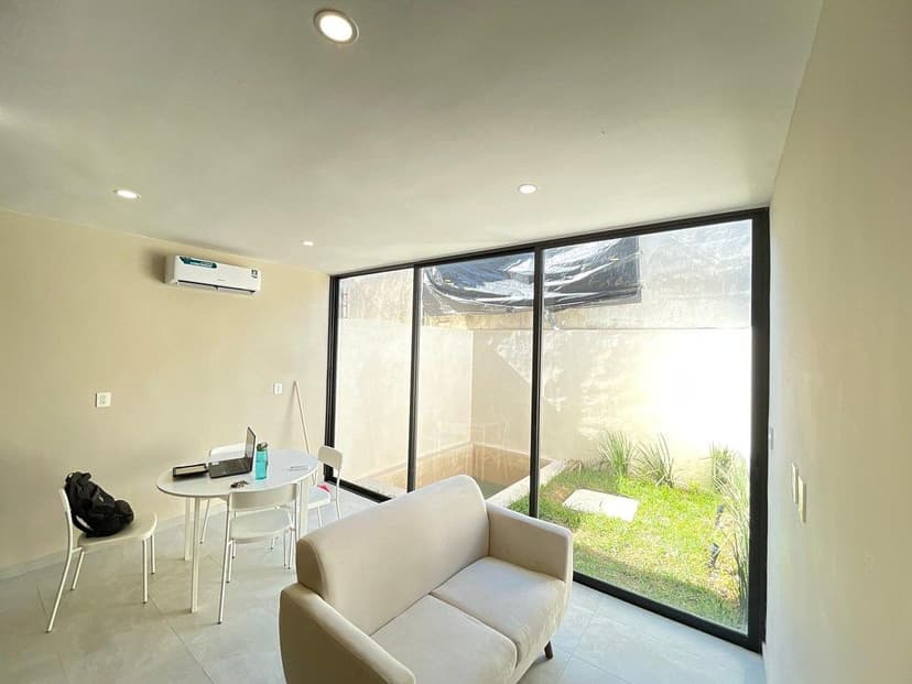 Gallery main