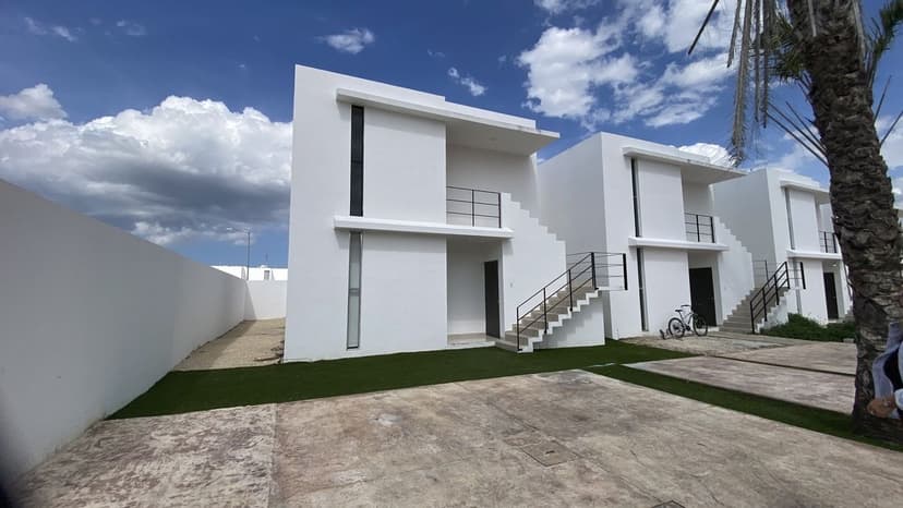 Gallery main