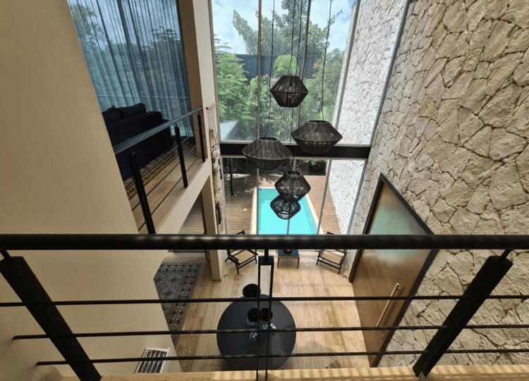 Gallery main