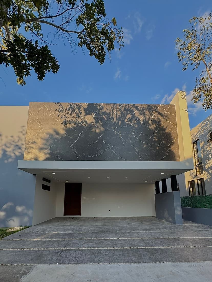 Gallery main